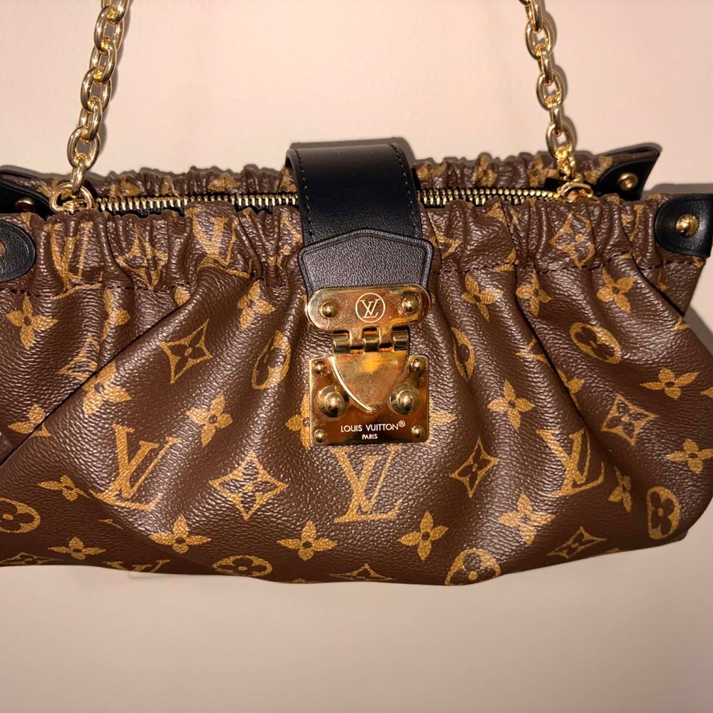 Louis Vuitton Gold-Chain Shoulder Bag - Picture 3 of 8